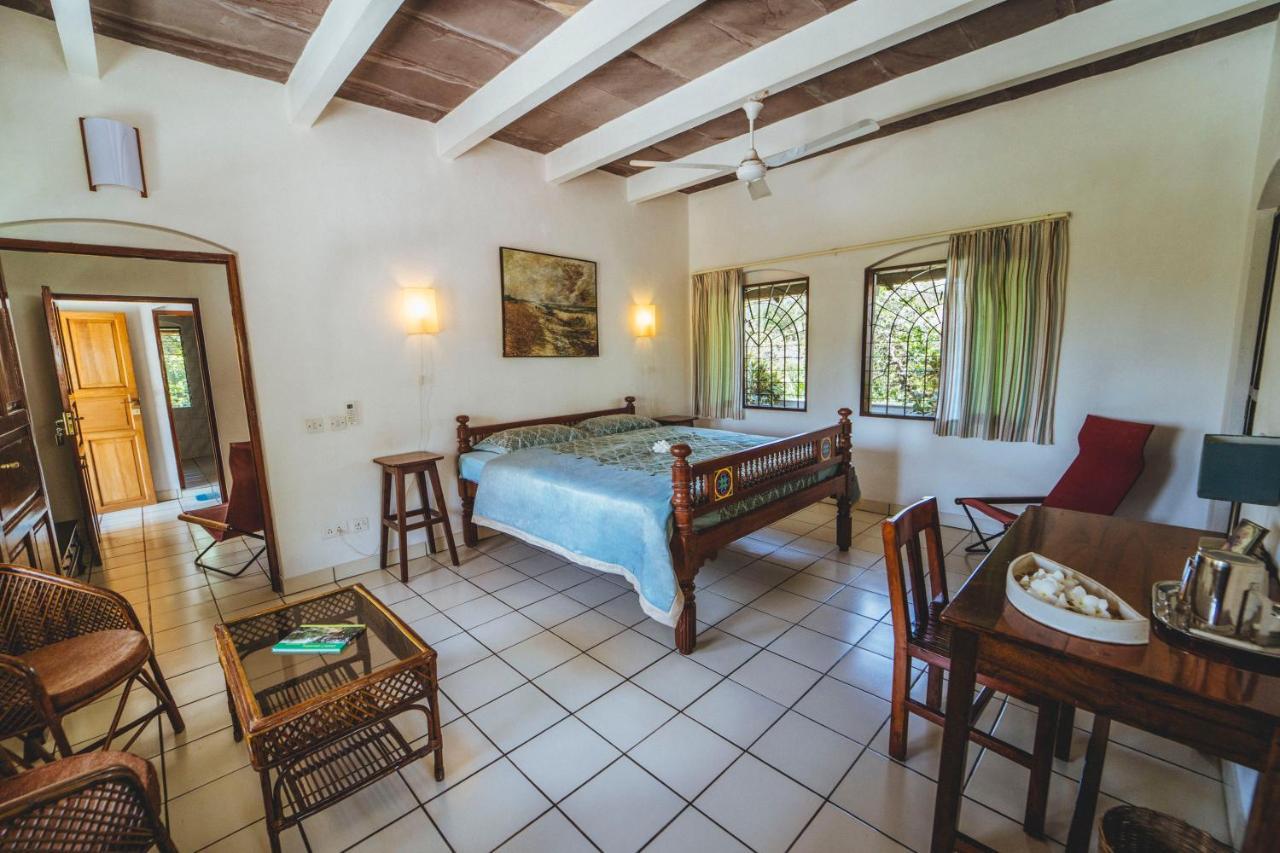Gaia's Garden Guest House Auroville Buitenkant foto