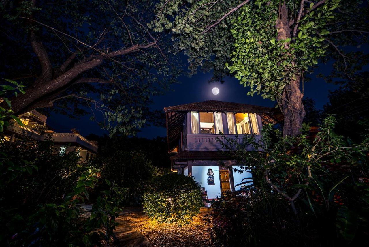 Gaia's Garden Guest House Auroville Buitenkant foto