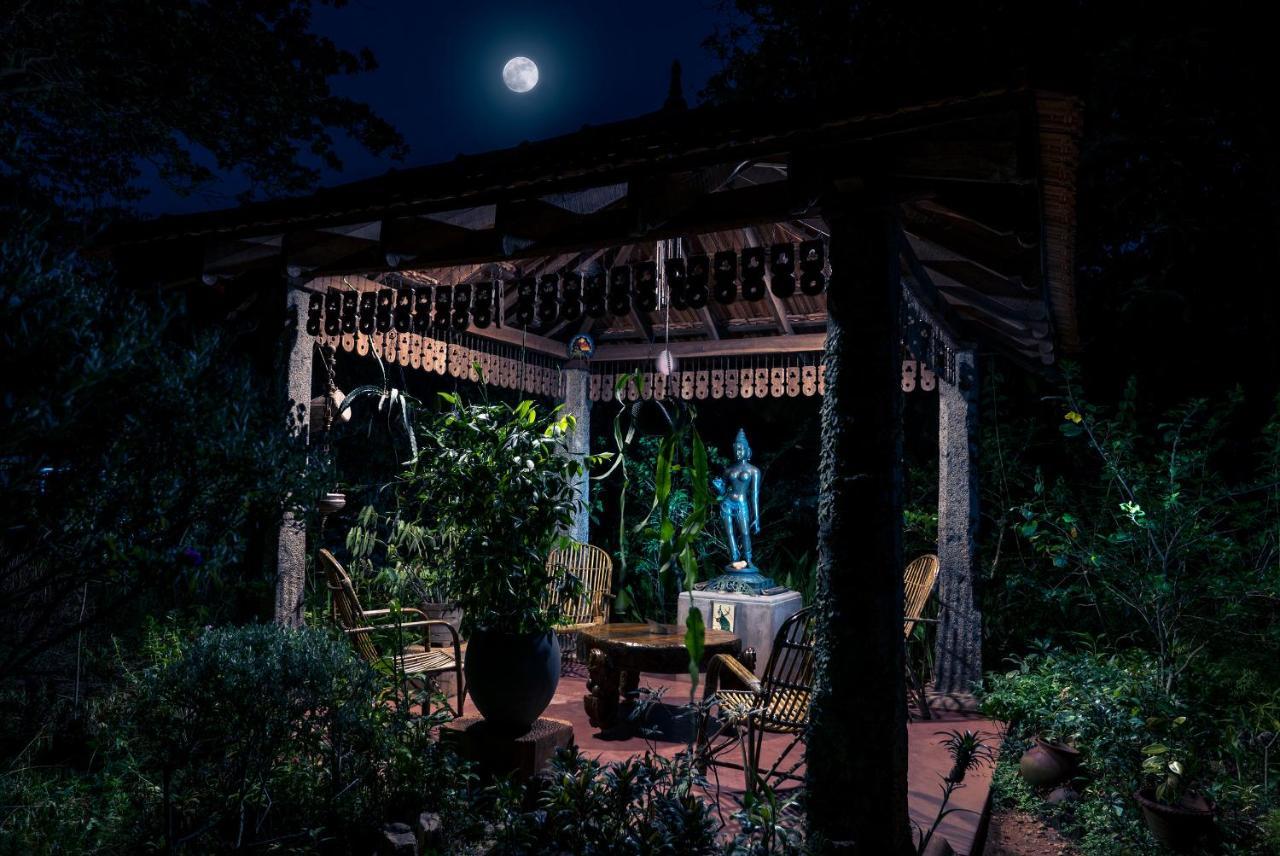 Gaia's Garden Guest House Auroville Buitenkant foto
