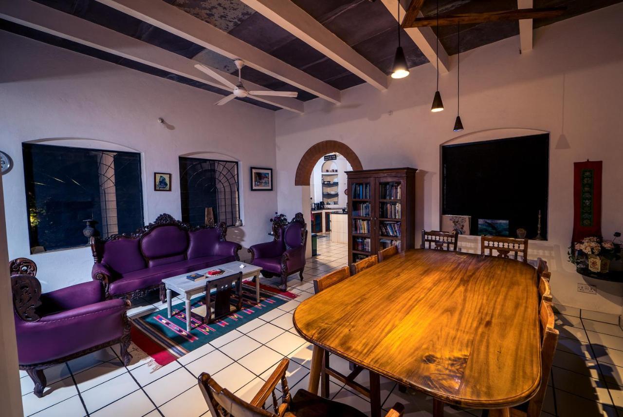 Gaia's Garden Guest House Auroville Buitenkant foto