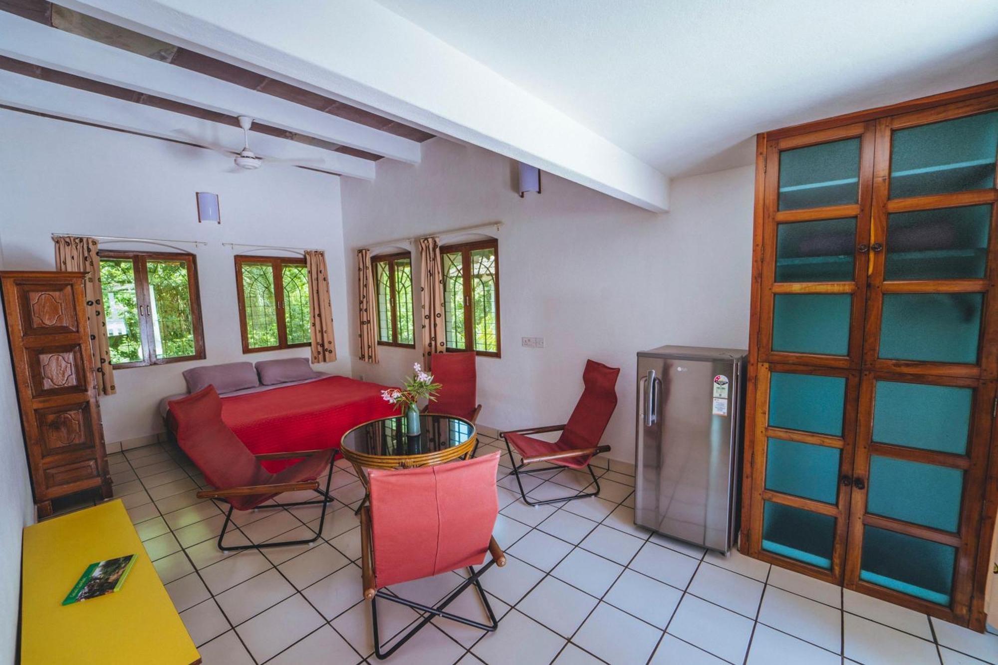 Gaia's Garden Guest House Auroville Kamer foto